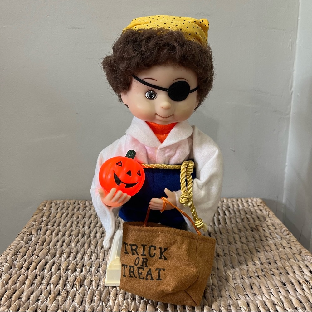 Vintage Halloween Kids Animated Doll PIRATE‎ 1994 Pumpkin Light Motion Moving.